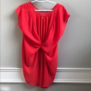 Hi-low Top, cute tie detail on the back